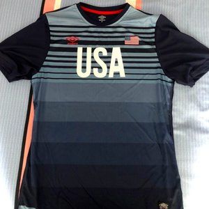 USED Umbro USA soccer Jersey Size M